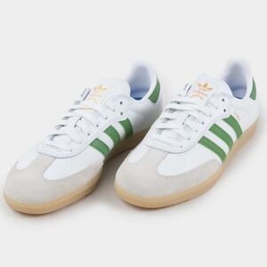 Adidas Men's White and Green Classic Samba in Original box Never worn WT 9.5